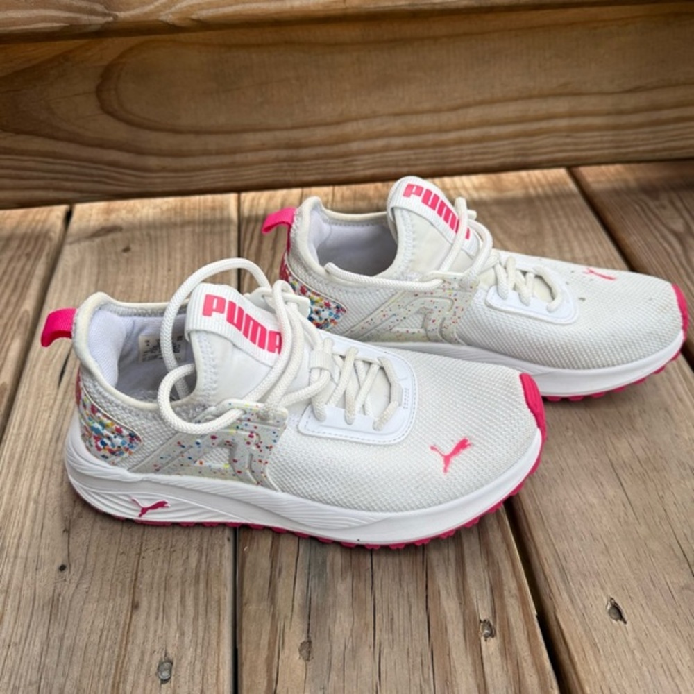 Puma Kids Sneakers - White and Pink Sz5